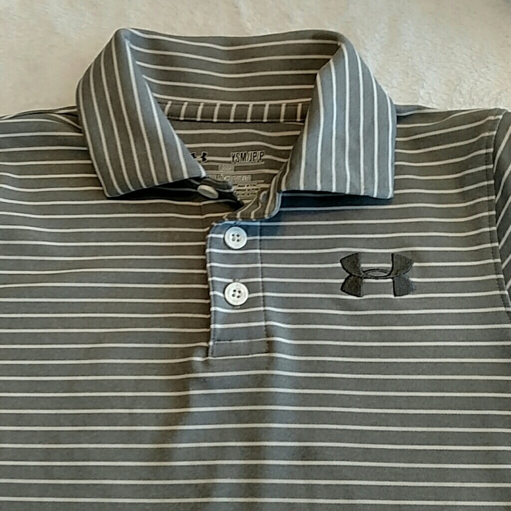 Under armour shirt 😎